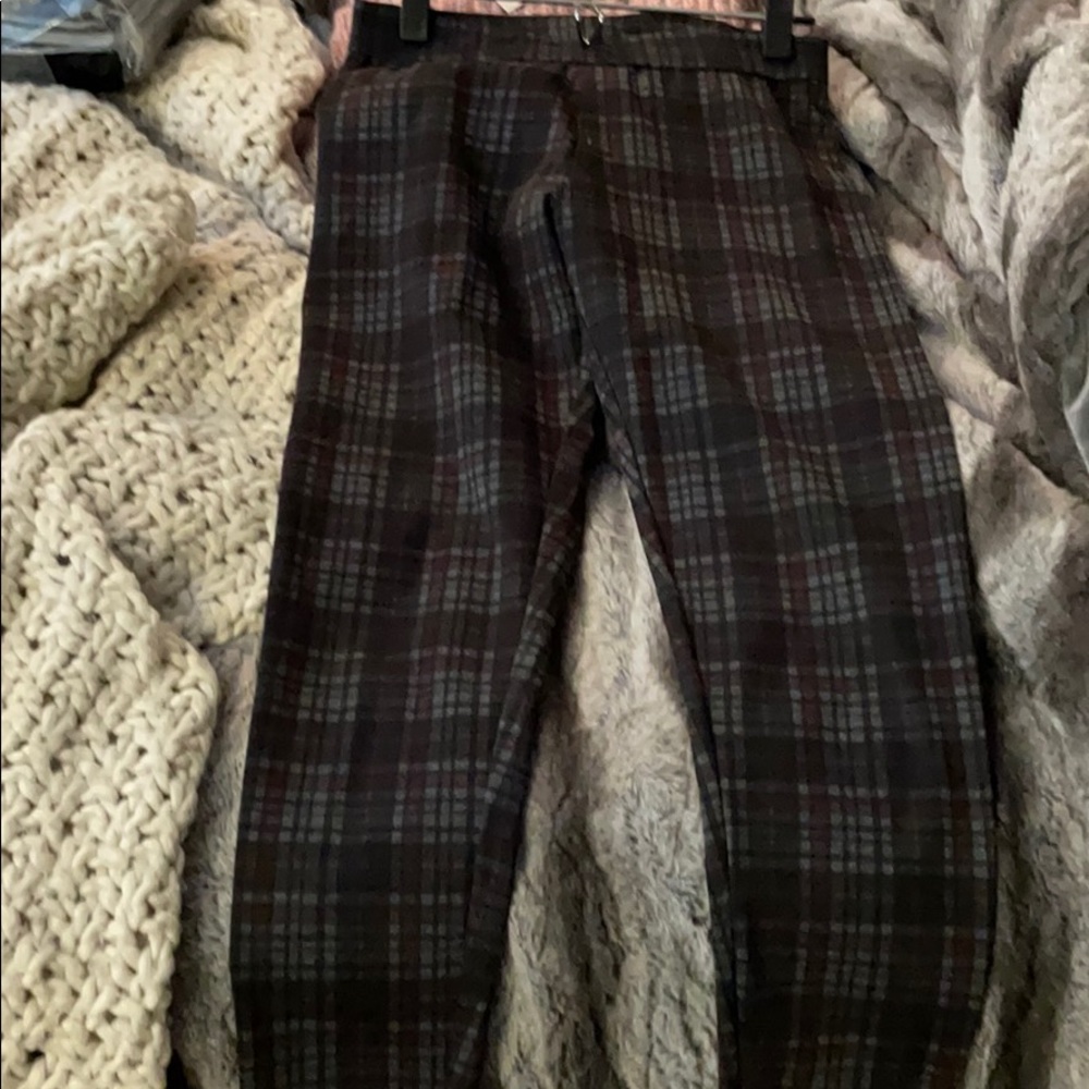 Simply Vera leggings.